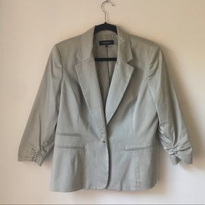 Jones Wear Tan Blazer
